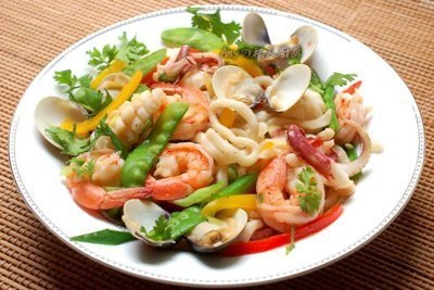 Seafood Fried Udon