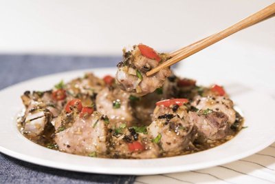 Steamed Pork Ribs with Black Bean Sauce